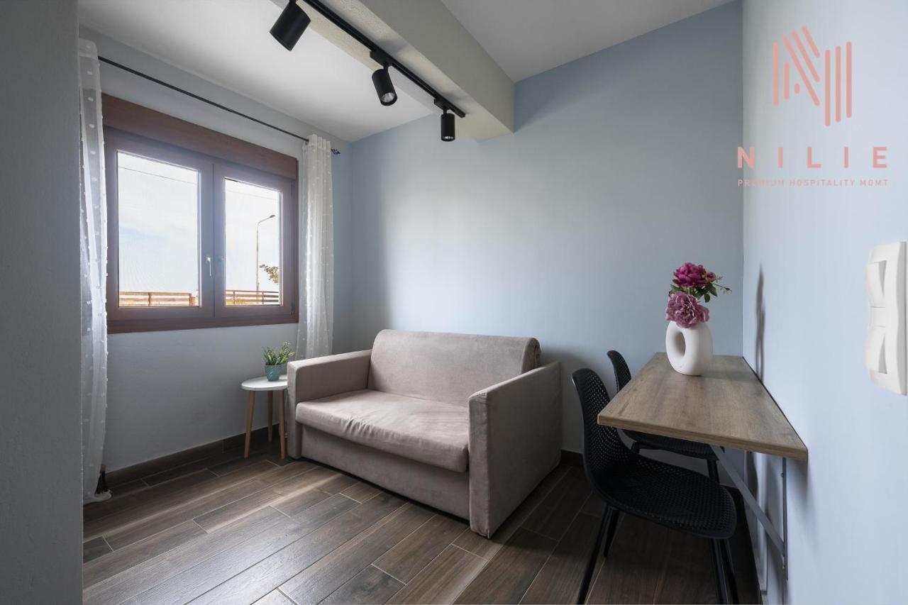 أفيتوس Ultima Summer Residence, Nilie Hospitality Mgmt المظهر الخارجي الصورة